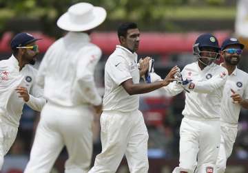 galle test day 3 india restrict sri lanka to 108/5 at lunch