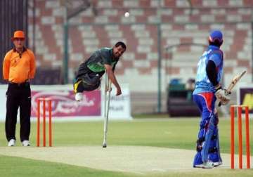 farhan saeed the pakistani cricketer who beats disability