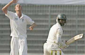 bangladesh post 330 for 8 against england in dhaka test