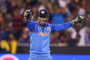 world cup 2015 dhoni s brave captaincy key to india success says kapil dev