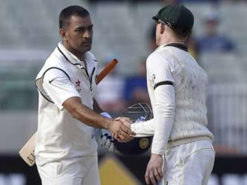 dhoni may return home before india s final test against australia