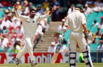 bhajji is one of the most difficult bowlers i ve faced clarke