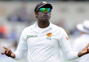 sri lanka opt to bat against india in first test
