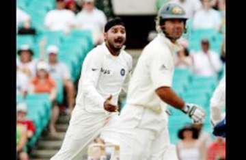 indians putting up smokescreen on bhajji s fitness ponting