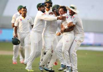 pakistan beats england by 178 runs in 2nd test