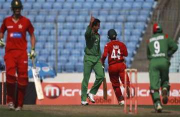 bangladesh beat zimbabwe by 6 wickets