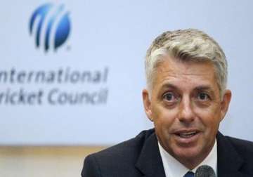 icc differs with own president backs its umpires