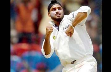 an idiot does not play 13 years for country harbhajan