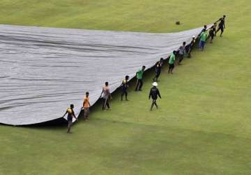 bengaluru test start of play delayed due to rain