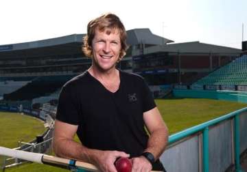 jonty rodes signs up yahoo cricket for world cup