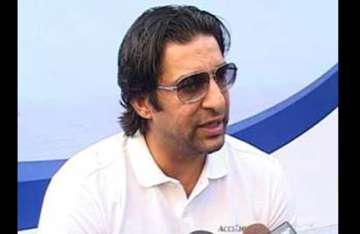 young indian players are spoilt akram