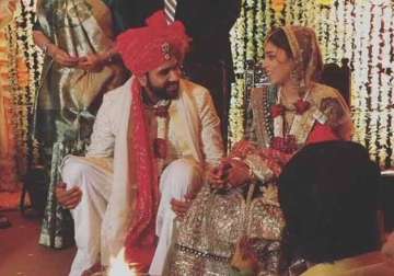 4 indian cricketers who got married in 2015