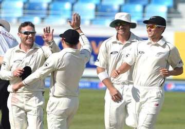 pak vs nz new zealand 54 1 at tea lead pakistan by 64 runs day 4