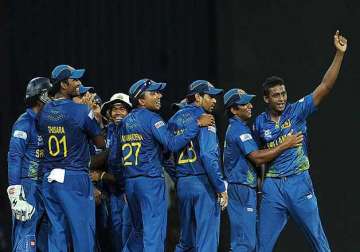 world cup 2015 sri lankan cricketers to get 1 million dollars if they win the cup