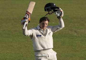 eng vs nz watling hits 100 nzealand in control of 2nd test vs england