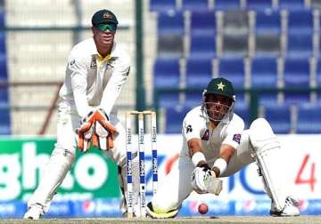 misbah s smashes pakistan to 519 run lead on day 4