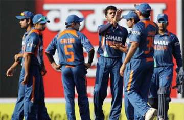 india aim for final spot but have to upstage rampaging lankans