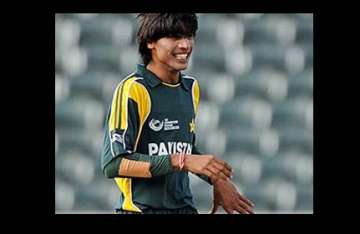 pak cricketer aamer did not use mobile says icc
