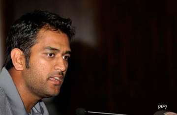 i m happy with bowlers show dhoni