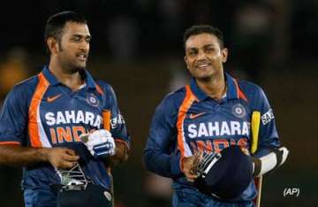 lankan team leave sehwag stranded at 99 kick up a controversy