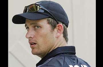 shane bond retires from test cricket