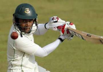 bangladesh wins toss opts to bat against pakistan in 1st test