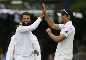 eng vs nz new zealand leads england by 118 runs at tea on 3rd day