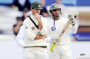 pakistan wins 2nd test against australia