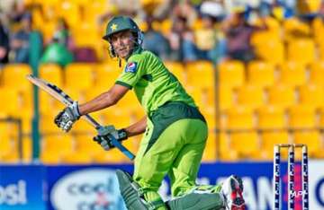 younis inspired pakistan shock south africa