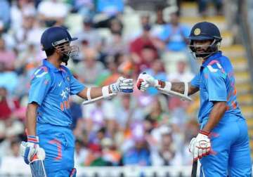 tri series 2015 india wins toss bats 1st against england in 3rd odi