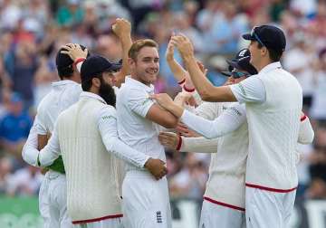 ashes australia all out for 60 broad takes career best 8 15