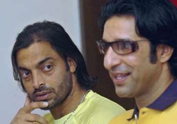 wasim akram shoaib akhtar pull out of india south africa series