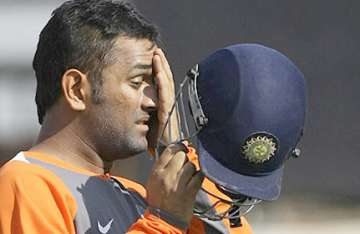 india red thump dhoni s india blue to win challenger trophy