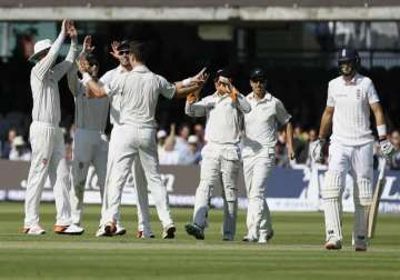 eng vs nz england all out for 389 on day 2 of 1st test
