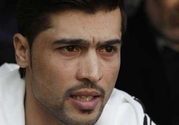 pcb warns disgraced muhammad aamir for misbehaviour