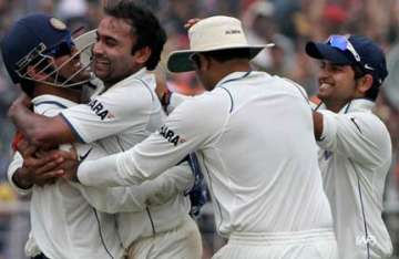 india retain no. 1 rankings assured of icc prize money