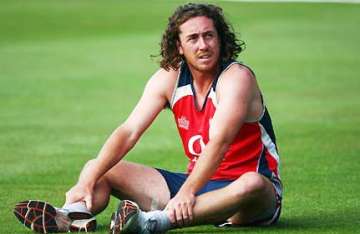 ryan sidebottom retires from international cricket