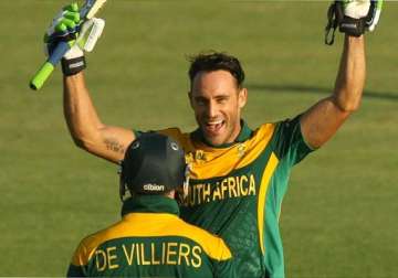 in form du plessis takes south africa to 271 6