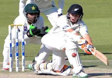 pakistan vs new zealand scoreboard at stumps day 4 1st test