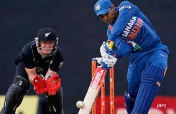 india spank new zealand romp into final of tri series