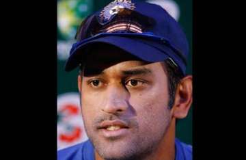 unhappy with pitch dhoni walks out of practice session