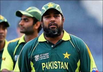 play india if you want to perform under pressure says inzamam ul haq