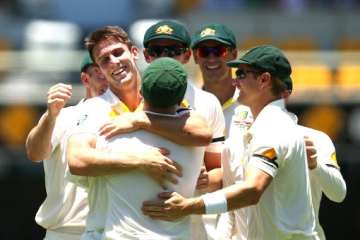 injured mitchell marsh won t bowl further in 2nd test