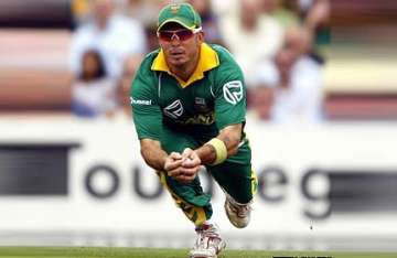cricket south africa mulls legal action against gibbs