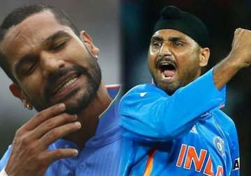 watch when shikhar dhawan locked arms with harbhajan singh guess who won