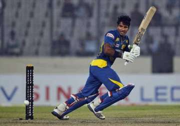 sri lanka beats pakistan by 2 wickets in 2nd odi