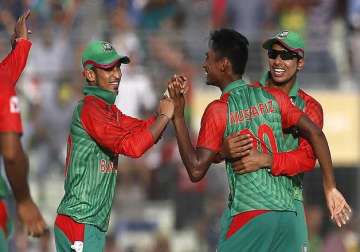 ind vs ban rain halts bangladesh march in second odi