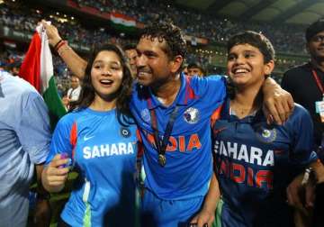 sachin tendulkar rubbishes daughter s film debut story