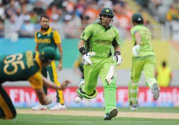 world cup 2015 south africa bowls out pakistan for 222