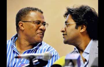 lalit modi denies paying rs 1 million bonus to cricket s. africa chief
